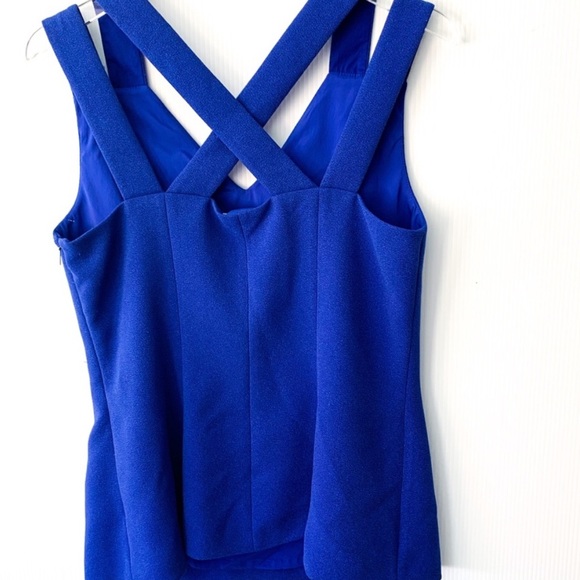 Imasira model sleeveless top - Picture 2 of 4